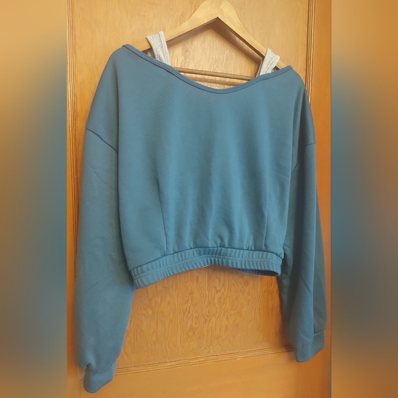 Cider Blue Oversized Sweatshirt w/ Built in Tank - Picture 3 of 5